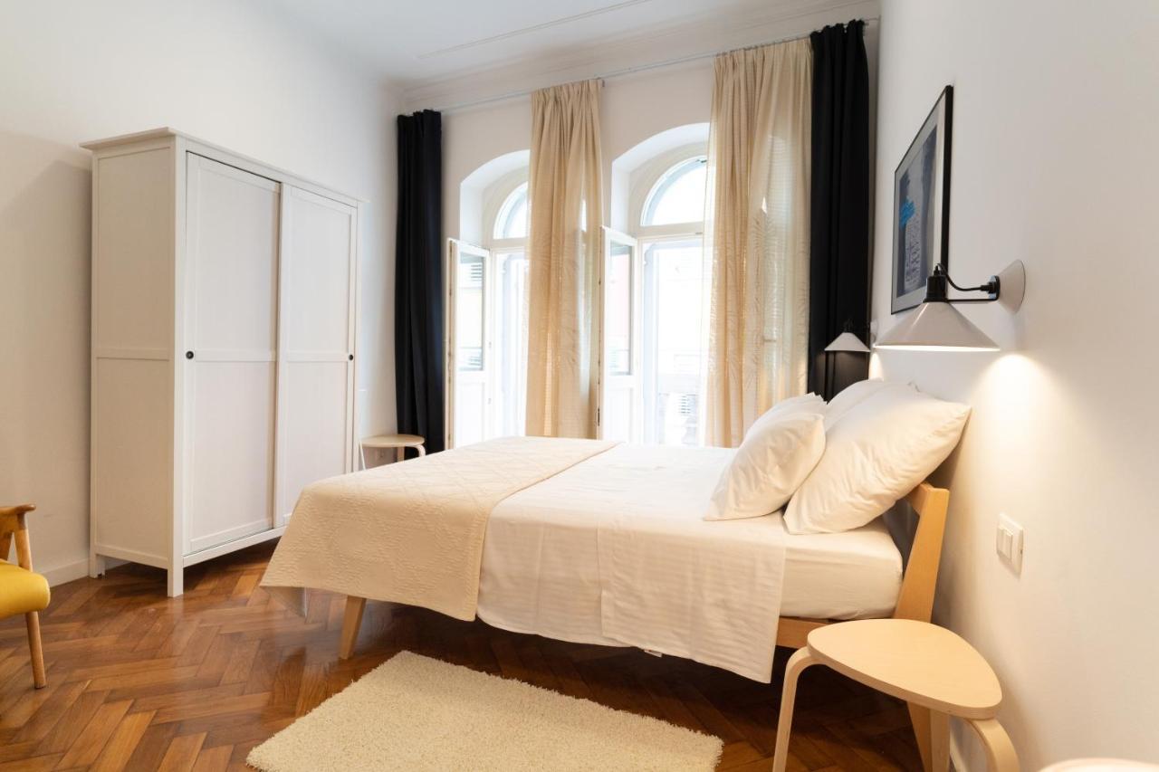 Mimi Carera Apartment & Room روفينج المظهر الخارجي الصورة
