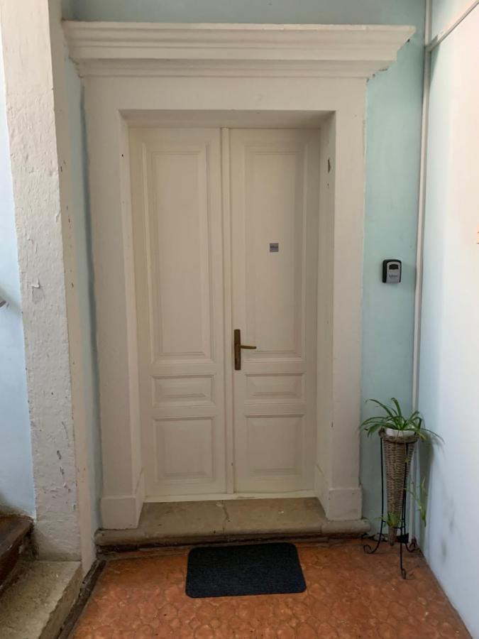 Mimi Carera Apartment & Room روفينج المظهر الخارجي الصورة